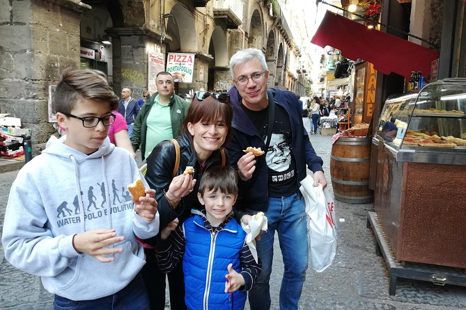 Tasty Naples Street Food Tour of MustEat Gourmet Specialties and MustSee Sites - Via dei Tribunali: arancini and frittattine in the loudest kind of fun