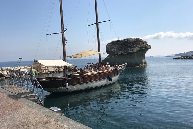 Tour of the island of Ischia in schooner - Key highlights worth marking on your day