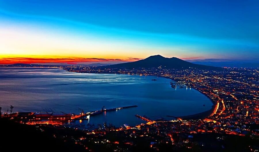 Vesuvius National Park Skip-the-Line Ticket - What to do once you are at the top (and how to enjoy the crowded parts)