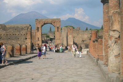 Visit in Pompeii – Pompeii Private Tour with Ada